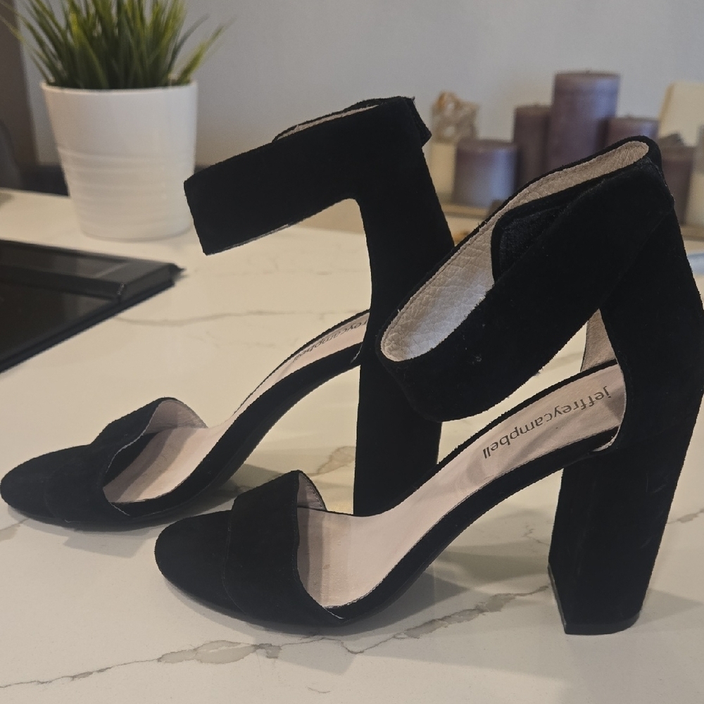 Jeffrey Campbell Black Heels - Picture 2 of 4